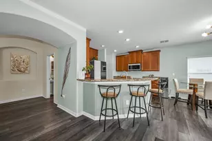 1921 Hawks View Dr, Ruskin, FL 33570 - Photo 19