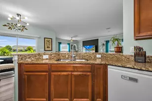 1921 Hawks View Dr, Ruskin, FL 33570 - Photo 15