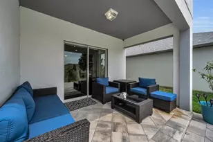 1921 Hawks View Dr, Ruskin, FL 33570 - Photo 35