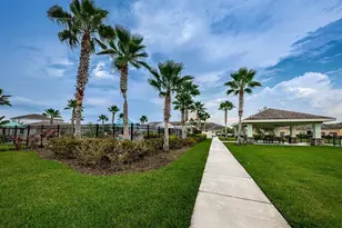 1921 Hawks View Dr, Ruskin, FL 33570 - Photo 59