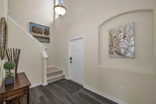1921 Hawks View Dr, Ruskin, FL 33570 - Photo 5
