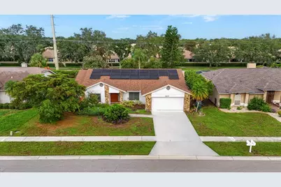4407 Diamond Circle N, Sarasota, FL 34233 - Photo 1