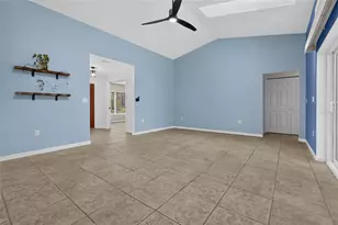 4407 Diamond Cir N, Sarasota, FL 34233 - Photo 23