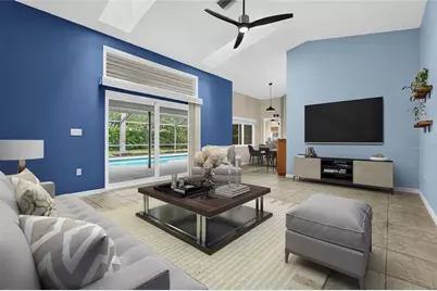 4407 Diamond Circle N, Sarasota, FL 34233 - Photo 5