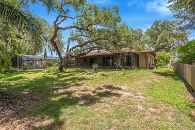 213 Whispering Oaks Court, Sarasota, FL 34232 - Photo 29