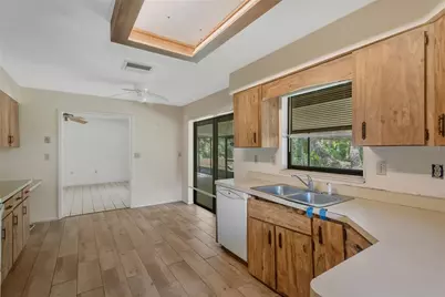 213 Whispering Oaks Court, Sarasota, FL 34232 - Photo 15