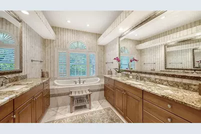 8923 Bloomfield Boulevard, Sarasota, FL 34238 - Photo 31