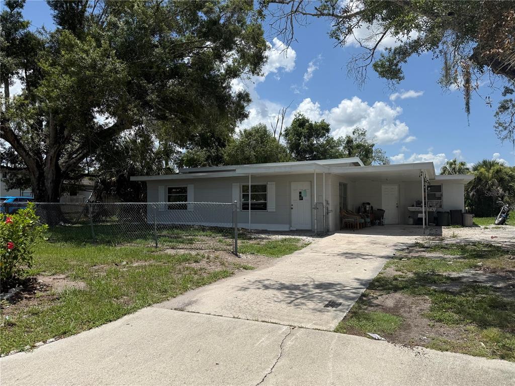 408 E Maple St - 408 E Maple St, Arcadia, FL 34266 Luxury Property | Jose Angel Pina
