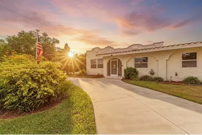1712 4th Street W, Palmetto, FL 34221 - Photo 1