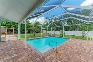 1712 4th St W, Palmetto, FL 34221 - Photo 63