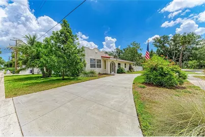 1712 4th Street W, Palmetto, FL 34221 - Photo 1