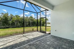 2324 Blue Mahoe Ln, Sarasota, FL 34240 - Photo 9