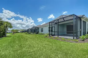 2324 Blue Mahoe Ln, Sarasota, FL 34240 - Photo 41
