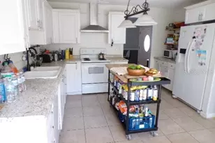 5766 Forester Pine Ct, Sarasota, FL 34243 - Photo 3
