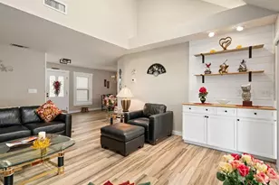 5438 Dominica Cir, Sarasota, FL 34233 - Photo 9