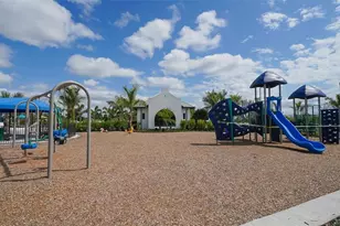 2566 Paradise Plum Dr, Sarasota, FL 34240 - Photo 49