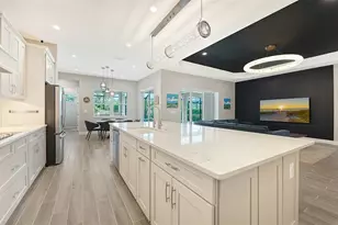 2566 Paradise Plum Dr, Sarasota, FL 34240 - Photo 9
