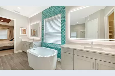 2566 Paradise Plum Drive, Sarasota, FL 34240 - Photo 17