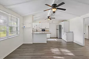 403 Pinewood Ave, Nokomis, FL 34275 - Photo 7