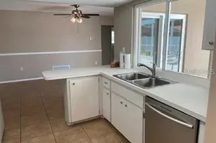 3654 Pin Oaks St, Sarasota, FL 34232 - Photo 7