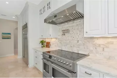 7631 Cove Terrace, Sarasota, FL 34231 - Photo 17