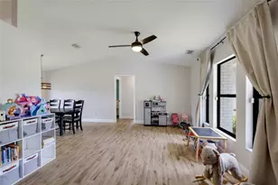 8038 56th Ct E, Palmetto, FL 34221 - Photo 15
