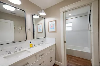 216 18th Street E, Bradenton, FL 34208 - Photo 27