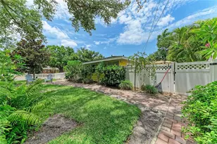 405 20th St W, Bradenton, FL 34205 - Photo 37