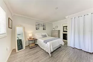 405 20th St W, Bradenton, FL 34205 - Photo 27