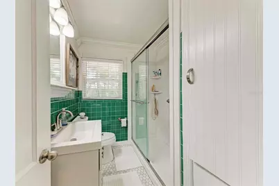 405 20th Street W, Bradenton, FL 34205 - Photo 25