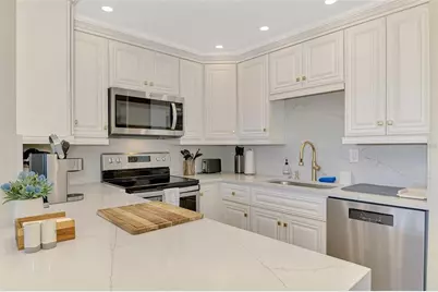 5855 Midnight Pass Road #333, Sarasota, FL 34242 - Photo 9
