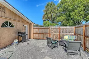 6515 Colonial Dr, Sarasota, FL 34231 - Photo 41
