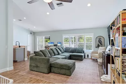 306 111th Street E, Bradenton, FL 34212 - Photo 3