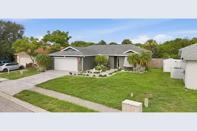306 111th Street E, Bradenton, FL 34212 - Photo 1