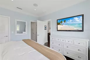 7001 Gulf of Mexico Dr, Longboat Key, FL 34228 - Photo 21
