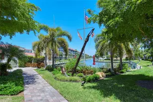 1250 N Portofino Dr, Sarasota, FL 34242 - Photo 21
