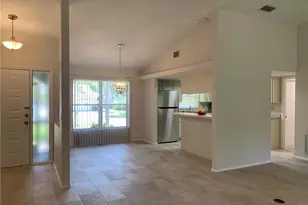 2193 Cork Oak St E, Sarasota, FL 34232 - Photo 5