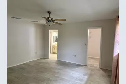2193 Cork Oak Street E, Sarasota, FL 34232 - Photo 15