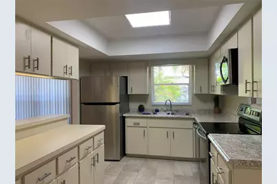 2193 Cork Oak Street E, Sarasota, FL 34232 - Photo 11