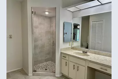 2193 Cork Oak Street E, Sarasota, FL 34232 - Photo 17