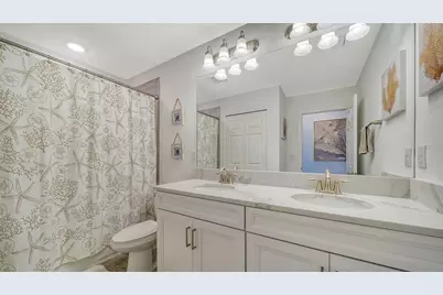 3092 Via Sienna Circle, Sarasota, FL 34243 - Photo 31