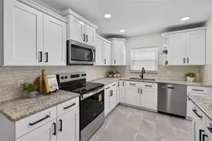 8608 Huntsman Ln, Port Richey, FL 34668 - Photo 11