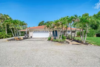 140 S Oxford Drive, Englewood, FL 34223 - Photo 5