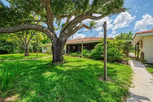 140 S Oxford Dr, Englewood, FL 34223 - Photo 37