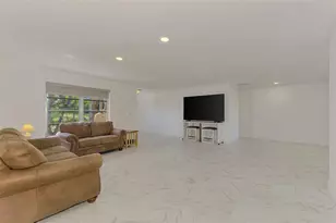 140 S Oxford Dr, Englewood, FL 34223 - Photo 15