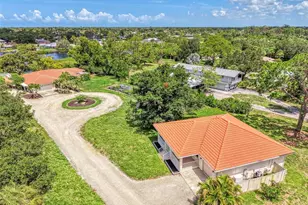 140 S Oxford Dr, Englewood, FL 34223 - Photo 69