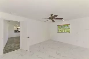 140 S Oxford Dr, Englewood, FL 34223 - Photo 31