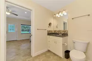 140 S Oxford Dr, Englewood, FL 34223 - Photo 91