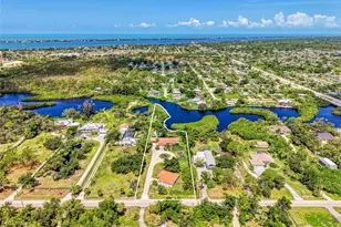 140 S Oxford Dr, Englewood, FL 34223 - Photo 67