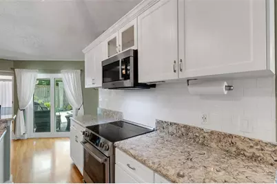 2426 Icecapade Drive, Sarasota, FL 34240 - Photo 17